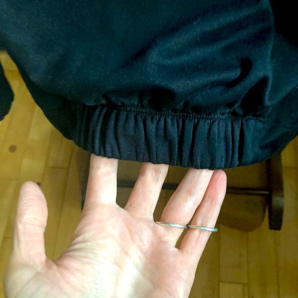 Fabletics long sleeve top. - Picture 4 of 7